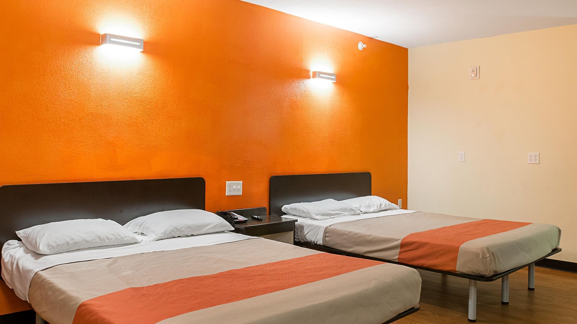 6-new Orleans, La - Near Downtown Hotel 4*