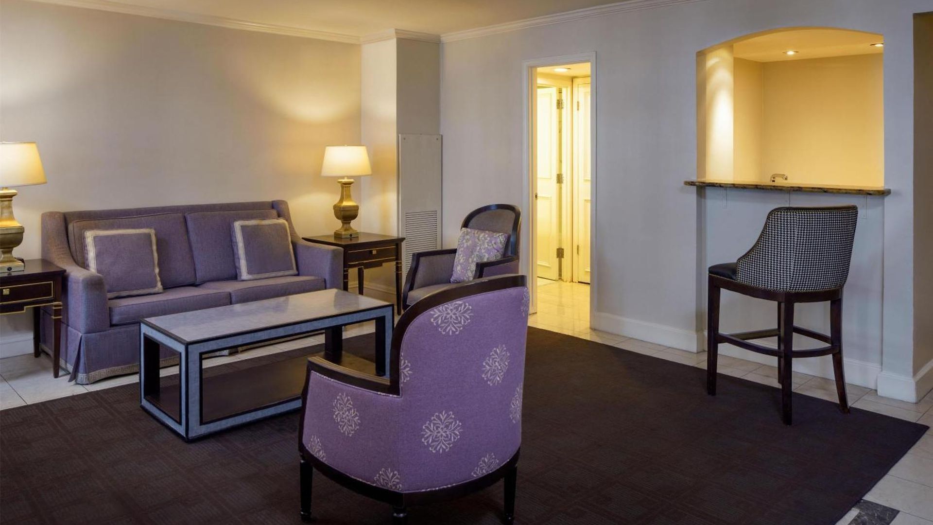 The Royal Sonesta Hotel 5*