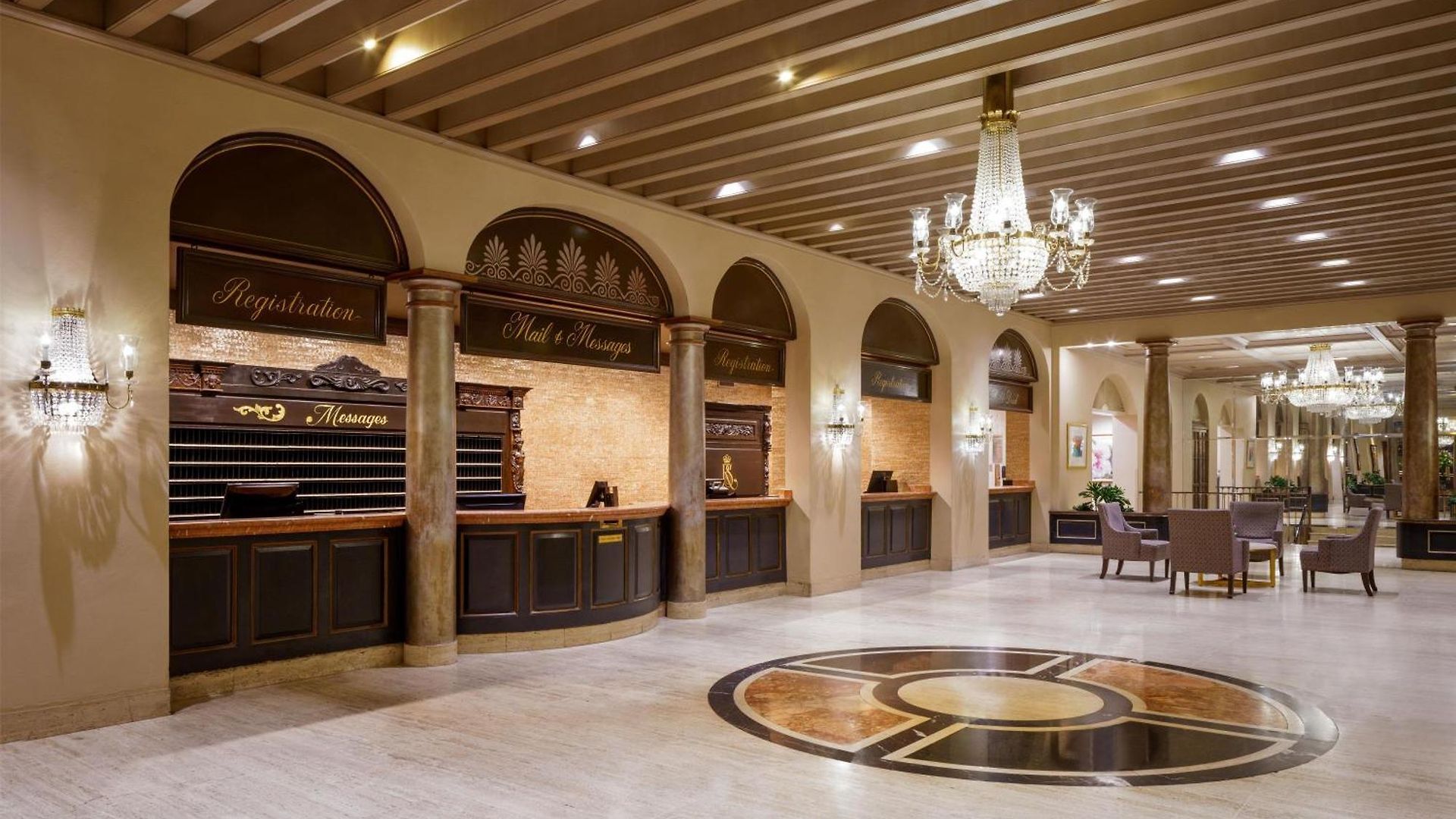 The Royal Sonesta 5* New Orleans