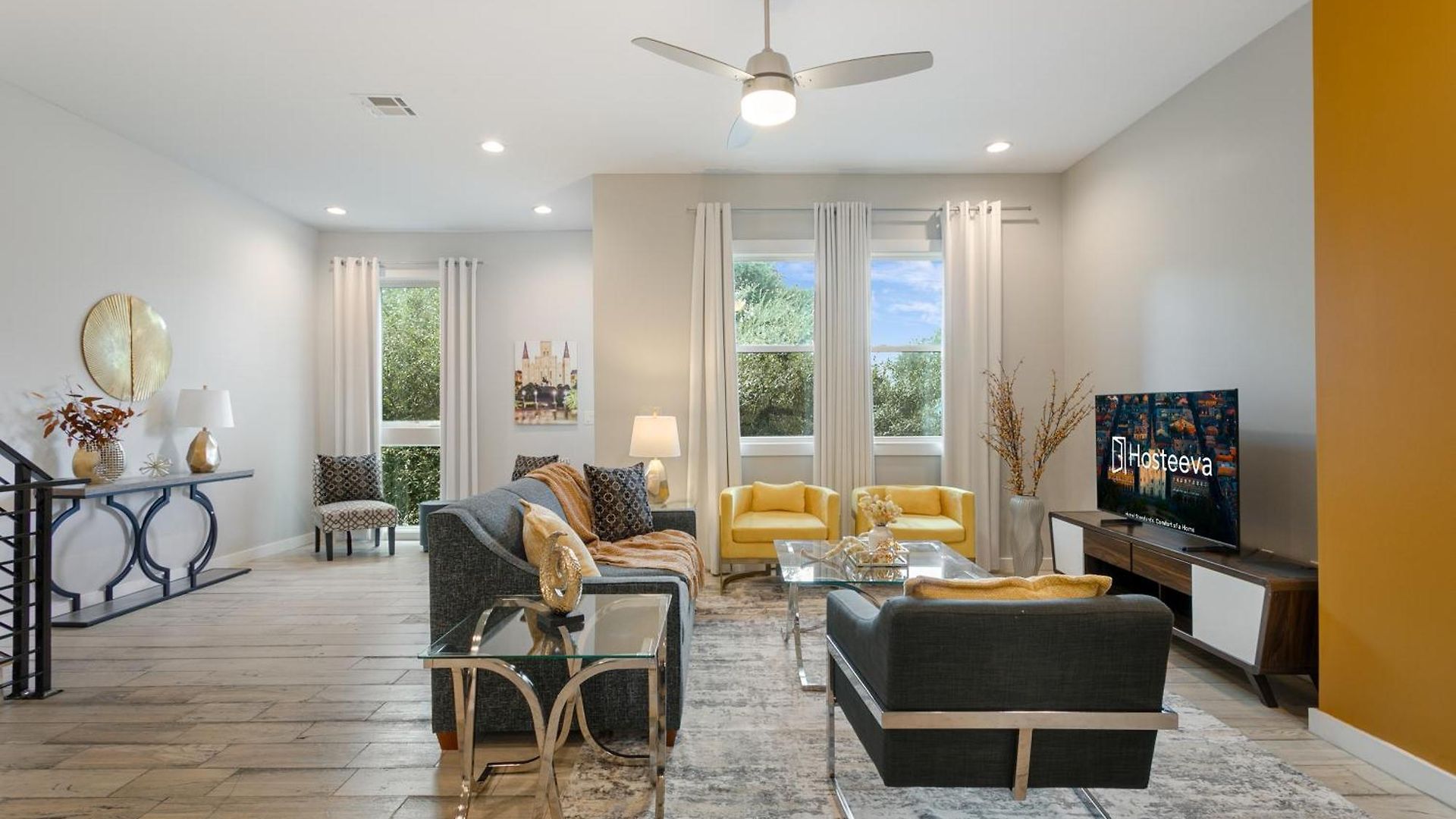 Holiday home Newly Renovated 3 Story W Pool, Garage & Balconies