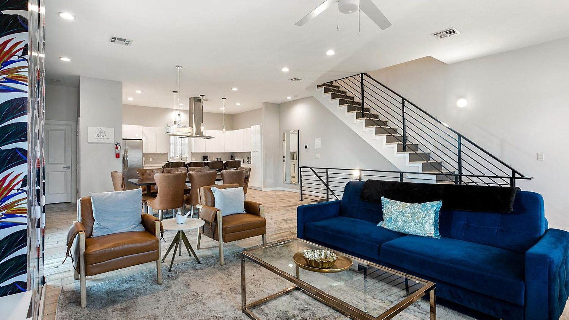 Luxury 3-story W Pool & Parking Garage * New Orleans