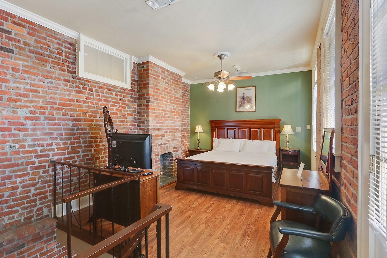 Hotel Grenoble House New Orleans
