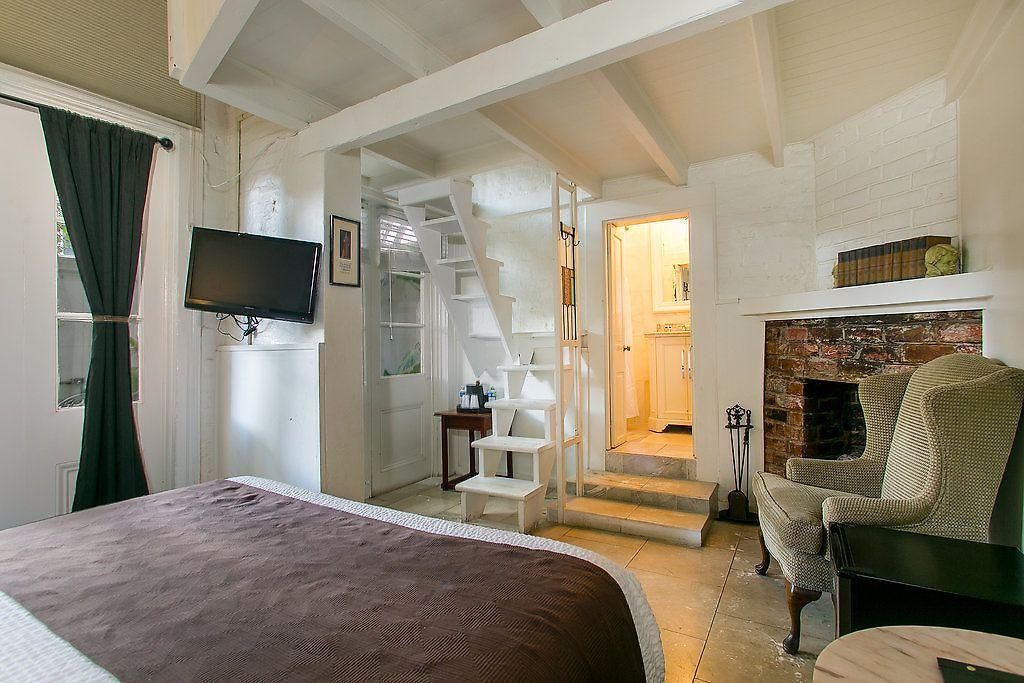 Hotel Lafitte & Bar 3*