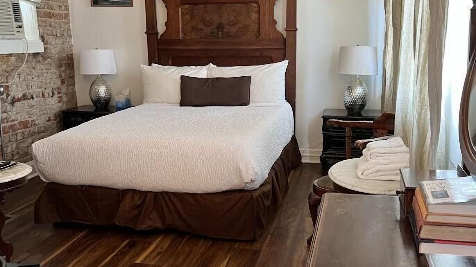 Lafitte & Bar Hotel 3*