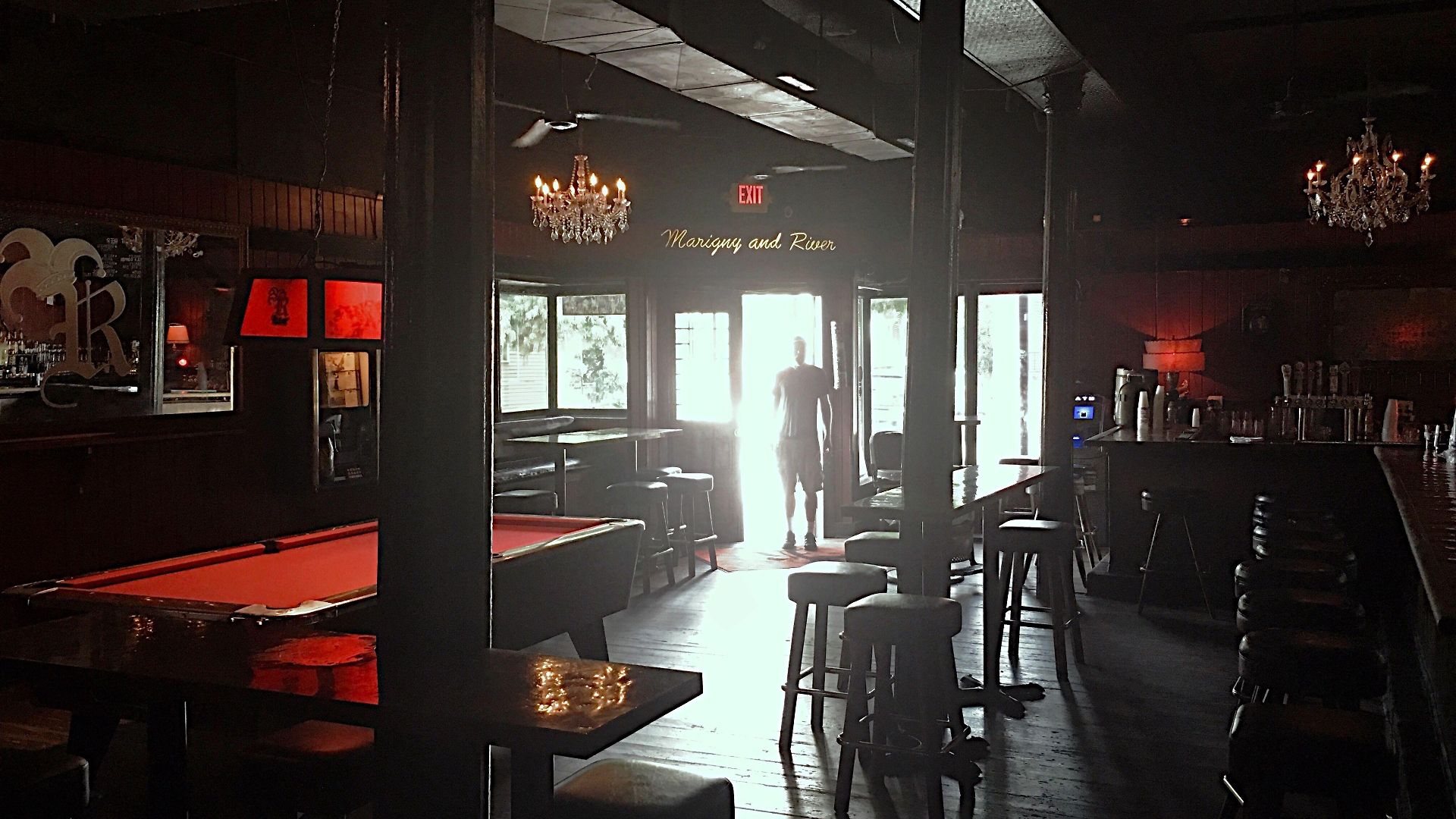 Royal Street Inn & Bar