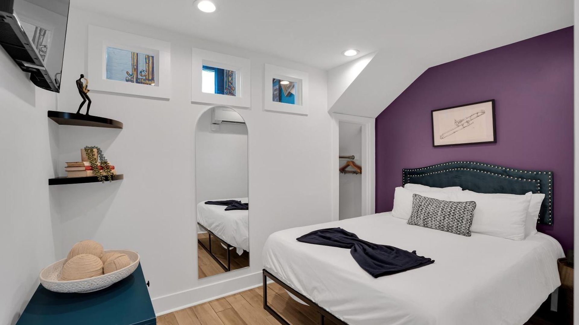Modern Loft Near French Quarter W Free Parking *