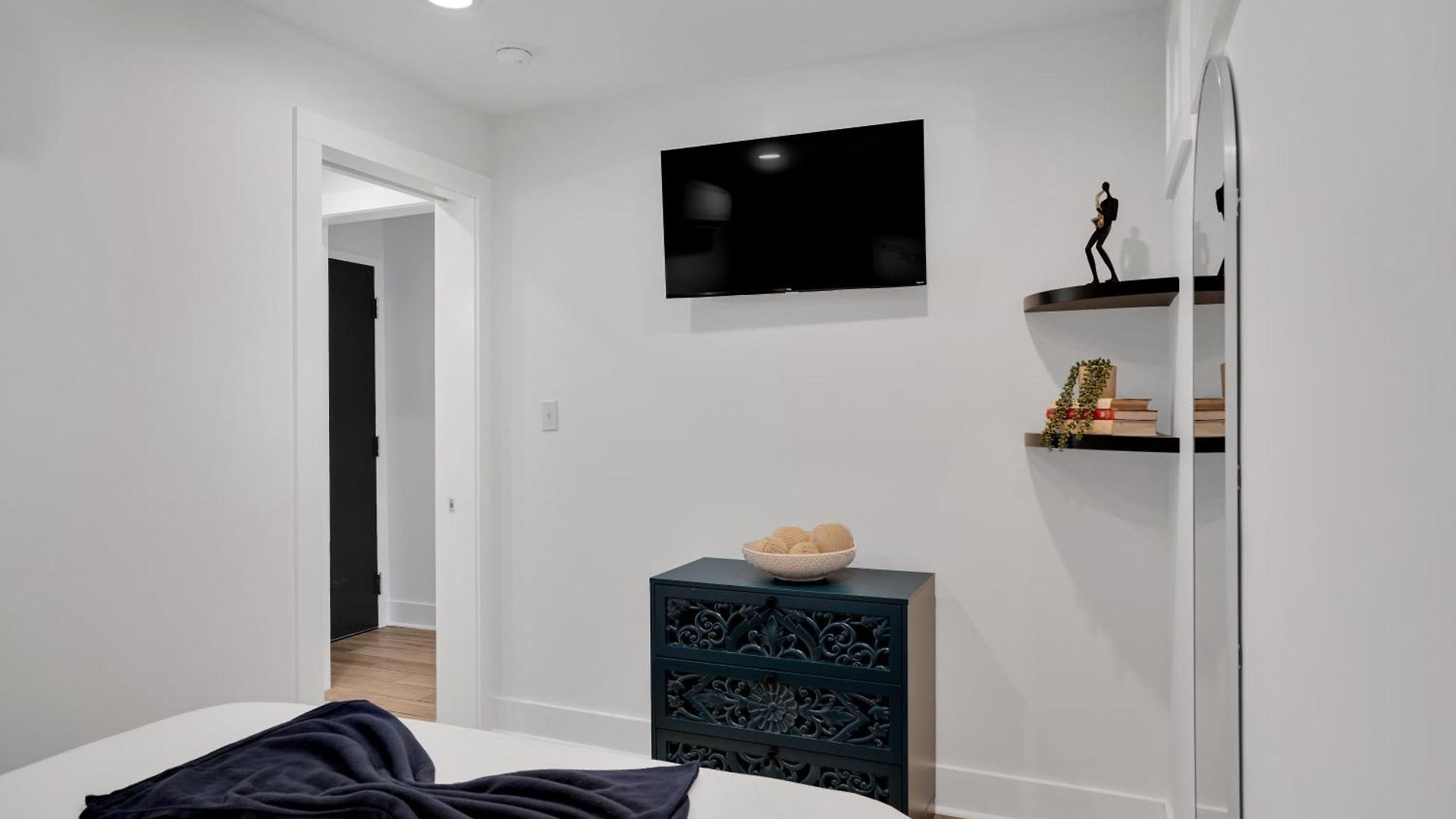 Modern Loft Near French Quarter W Free Parking