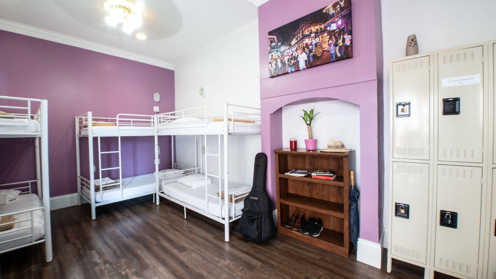 Hostel Auberge Nola * New Orleans
