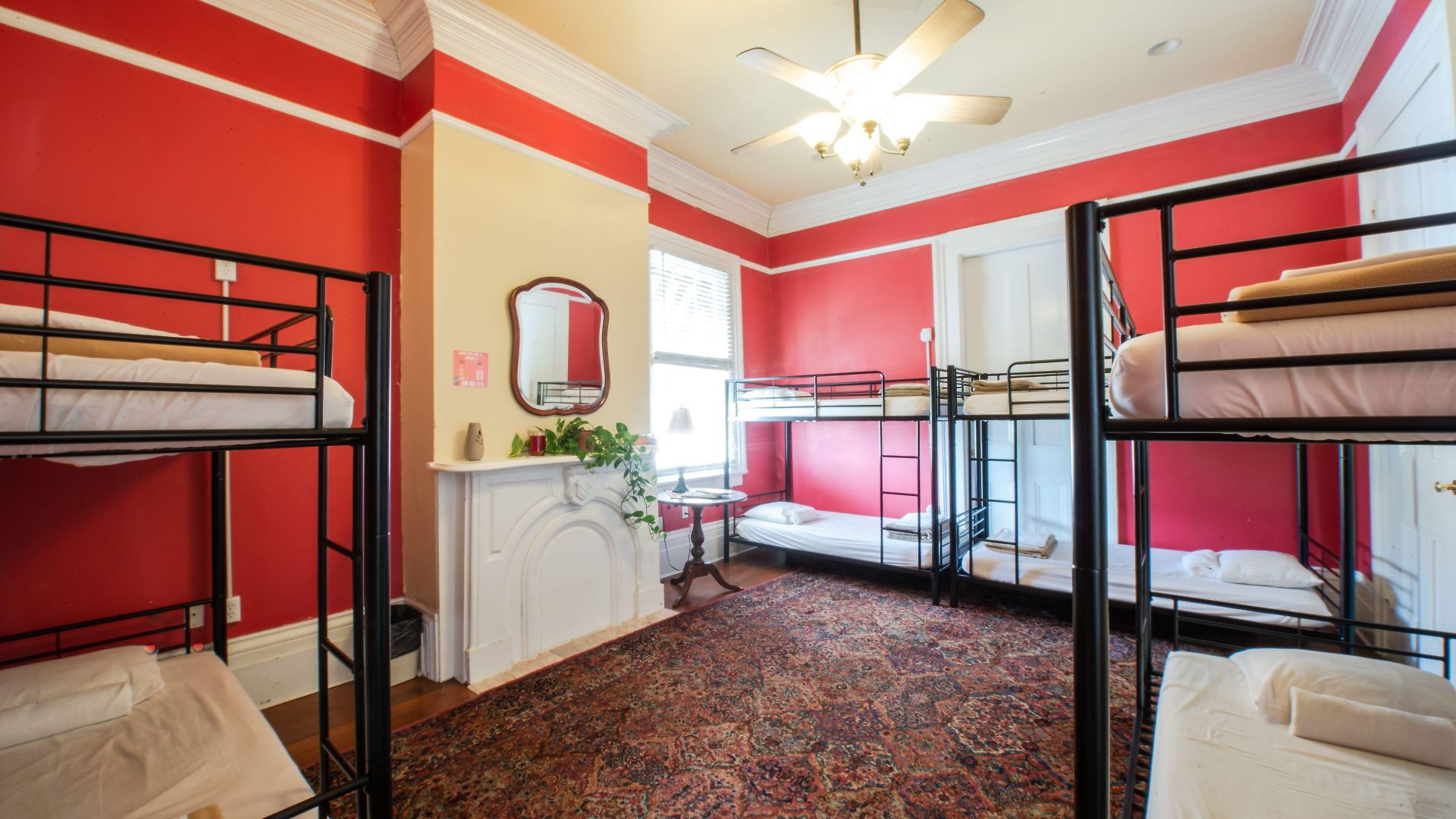 Hostel Auberge Nola