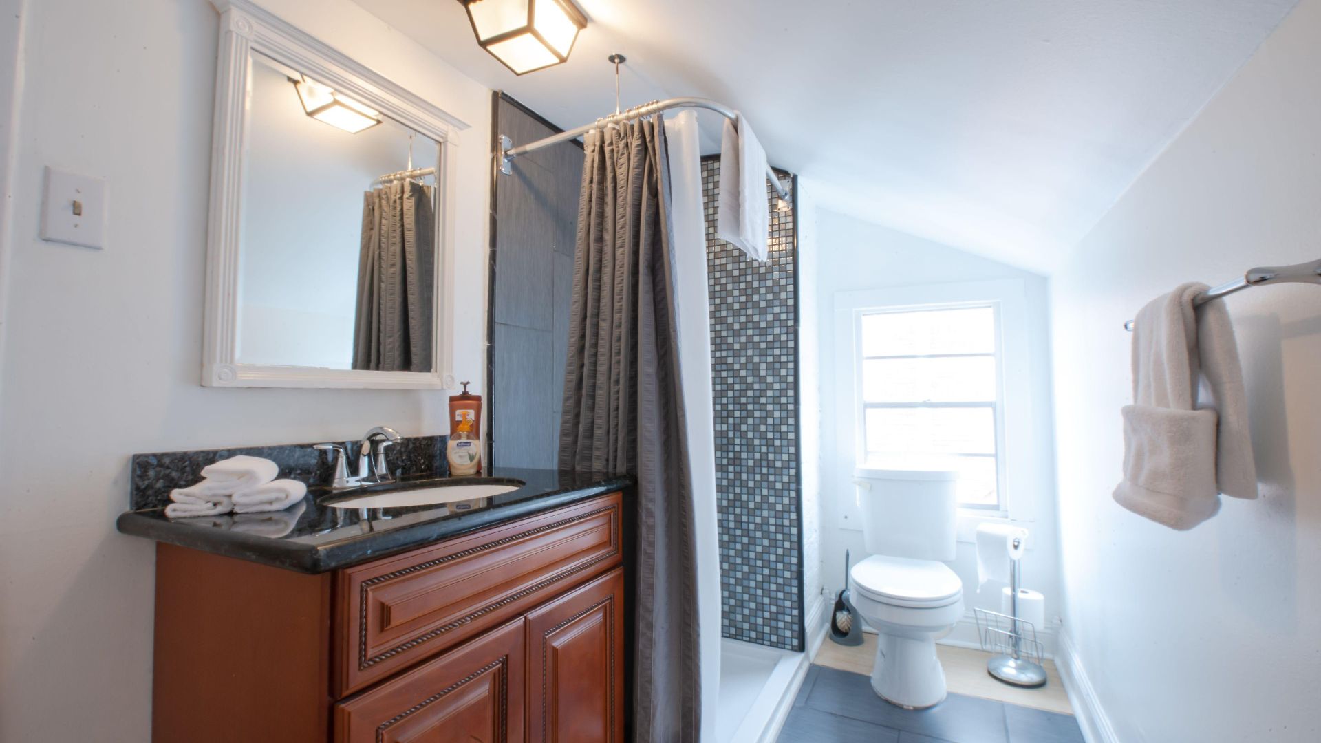 Hostel Auberge Nola *