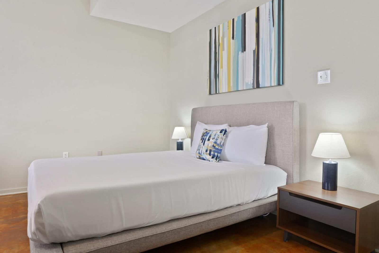 Group Getaway - 2 Modern 3br-2ba Warehouse Flats - 6 Bedrooms & 4 Baths Total * New Orleans