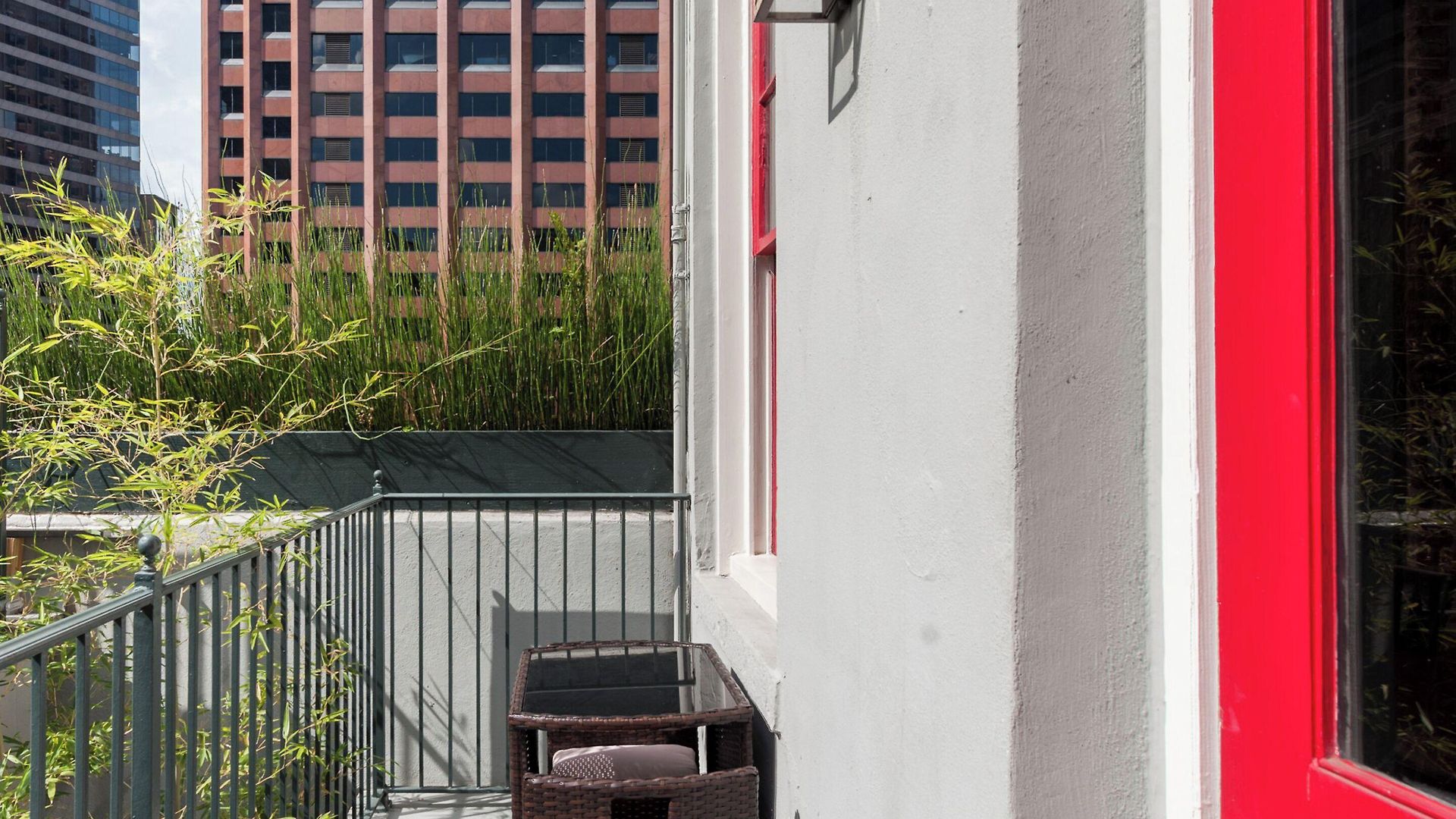 The Natchez Aparthotel