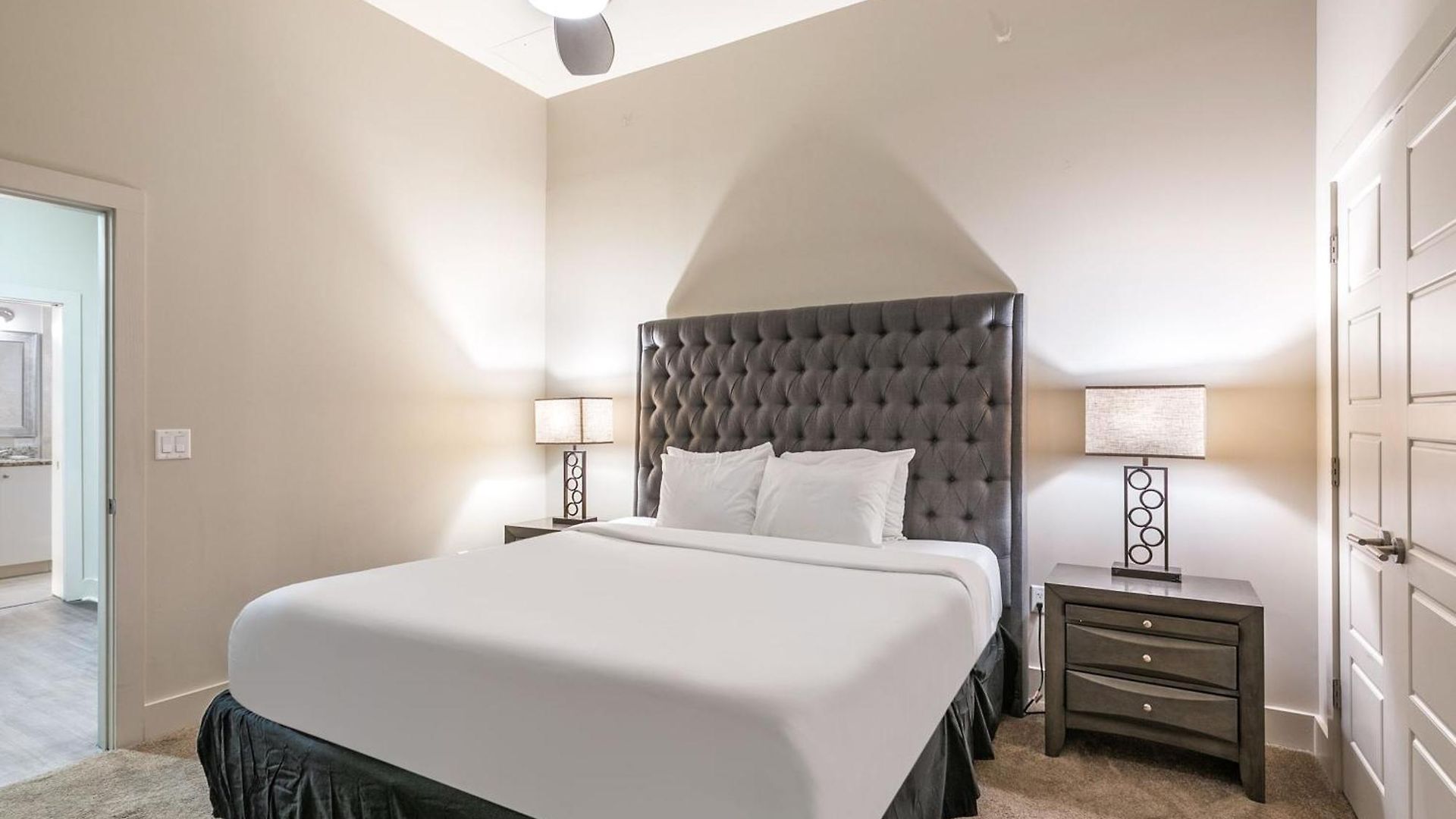 California Building Hotel 3*