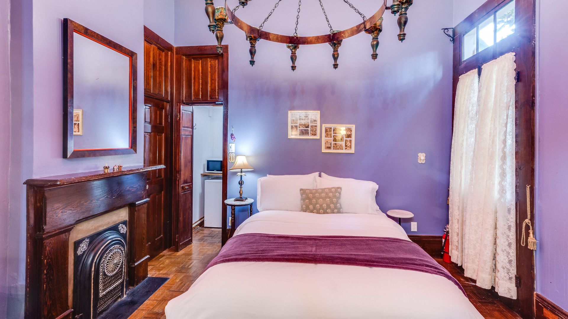 Royal Barracks Hotel New Orleans