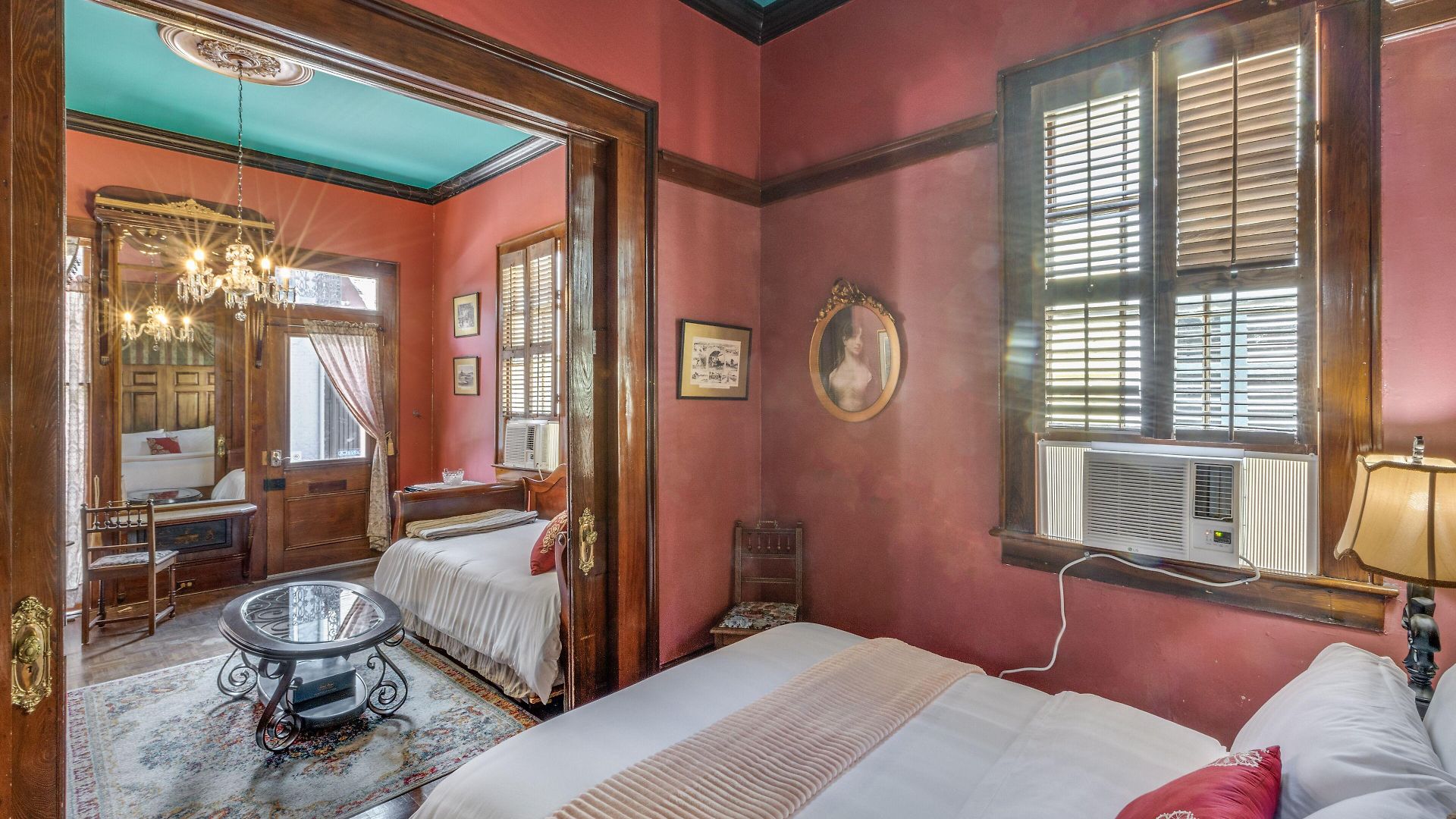 Royal Barracks 3*