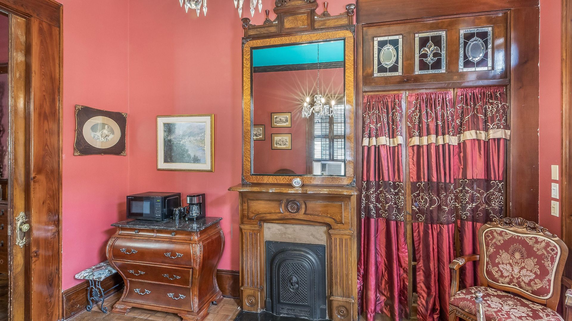 Royal Barracks Hotel 3*