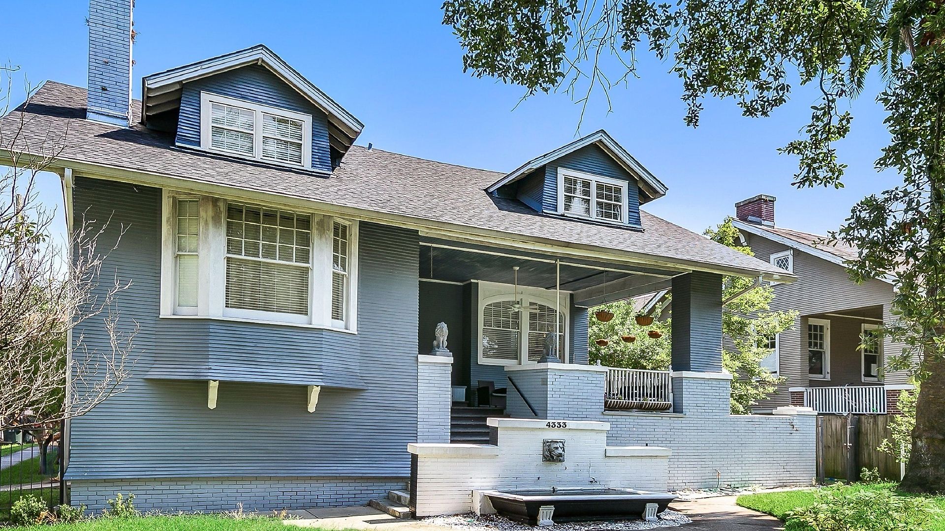 Comfortable Rooms Near All Nola Hot Spots