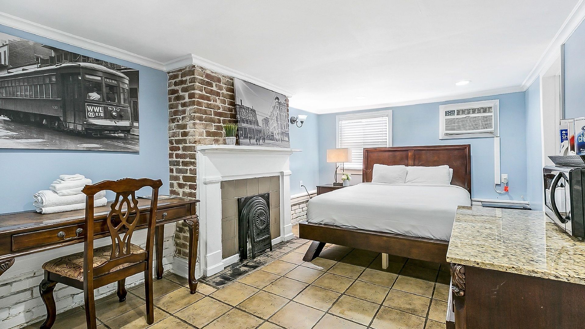 Comfortable Rooms Near All Nola Hot Spots Apartment *