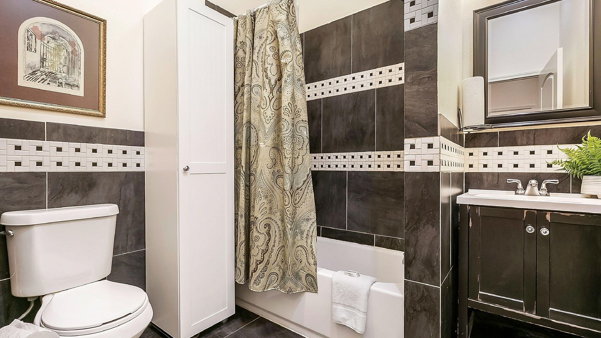 Modern, Spacious With Luxury Amenities