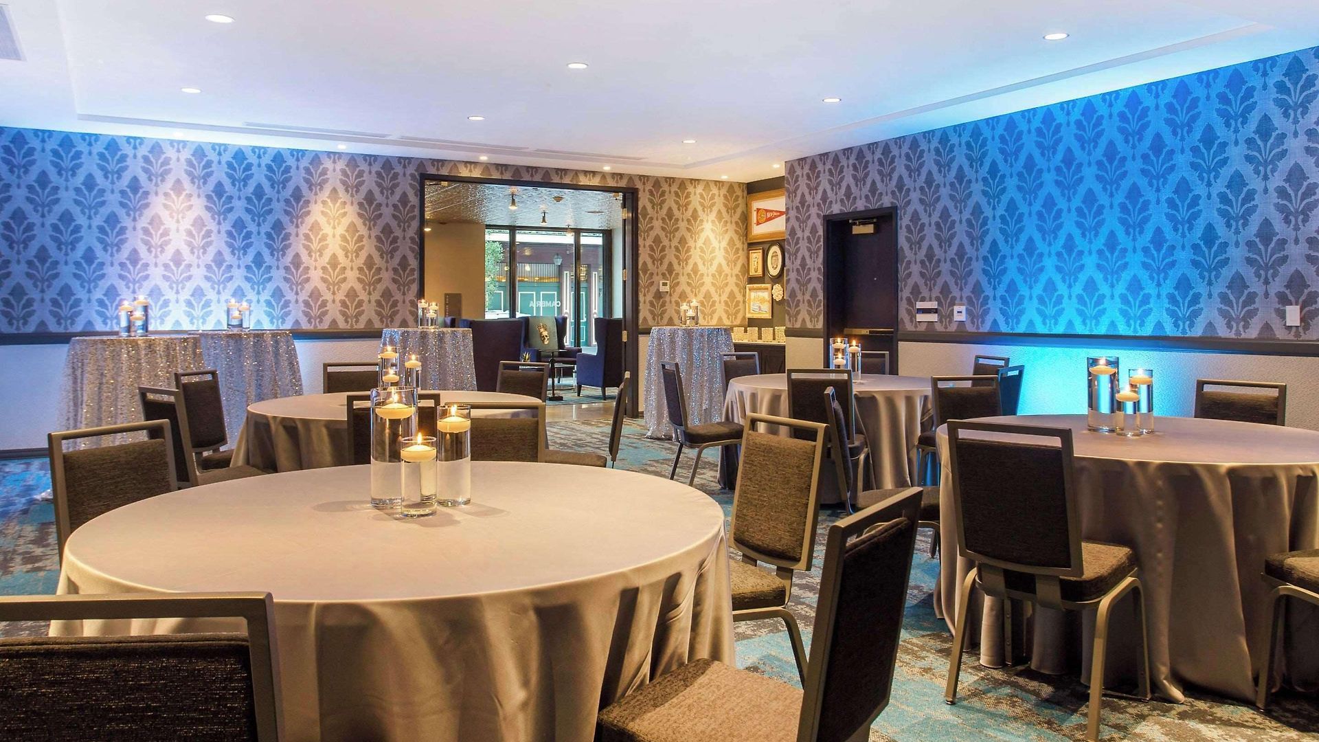 Cambria Downtown Warehouse District Hotel 4*