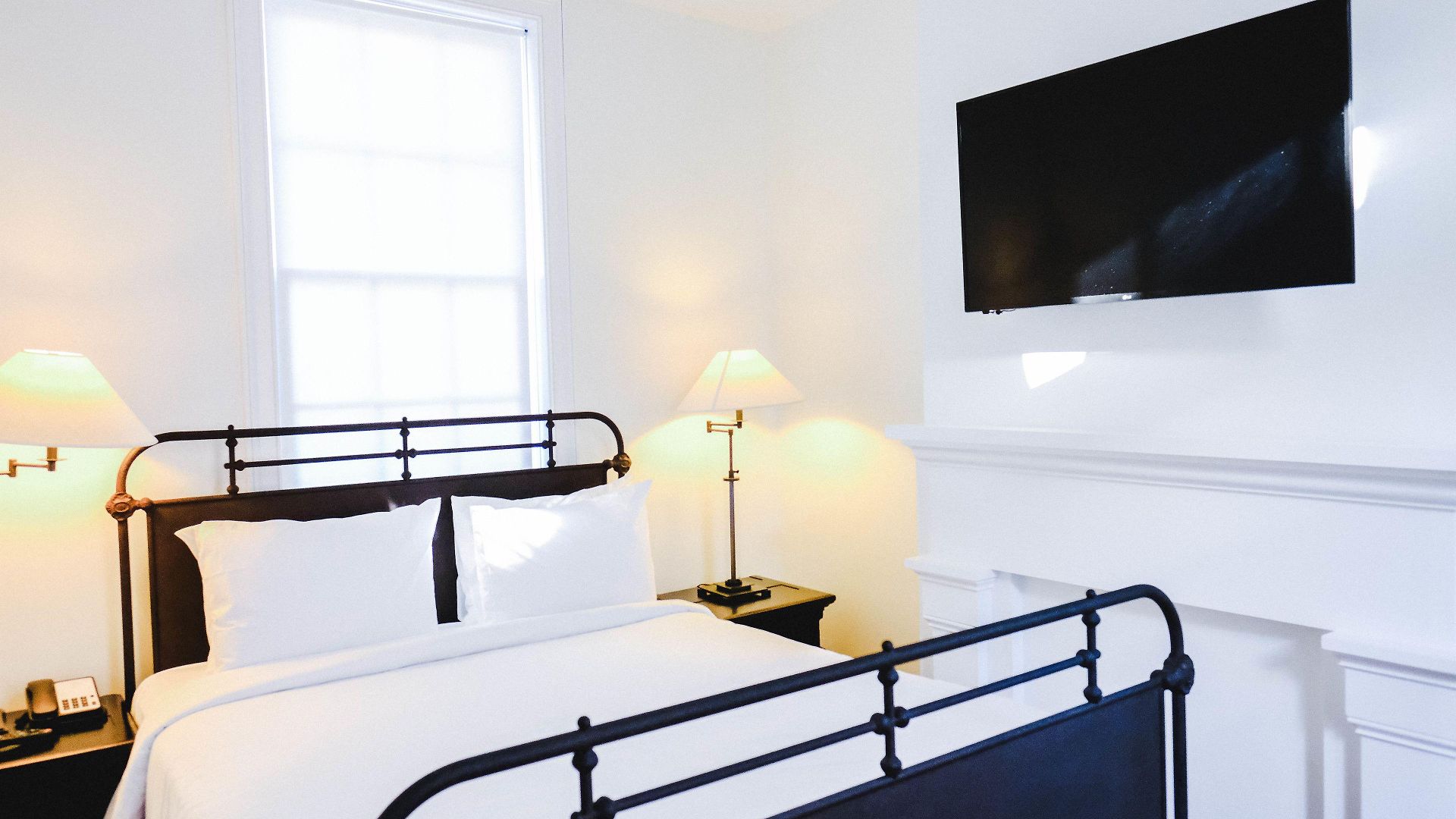 Royal Frenchmen And Bar Hotel 4*