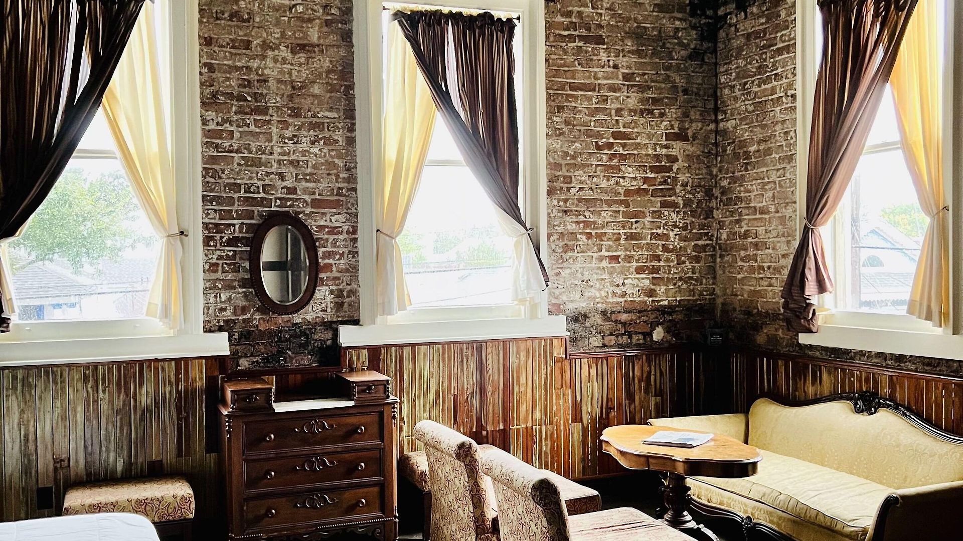 Bed & Breakfast At The Old Jail