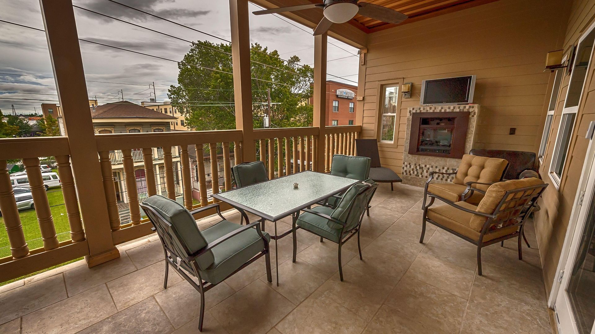Urban With Spacious & Amenities * New Orleans