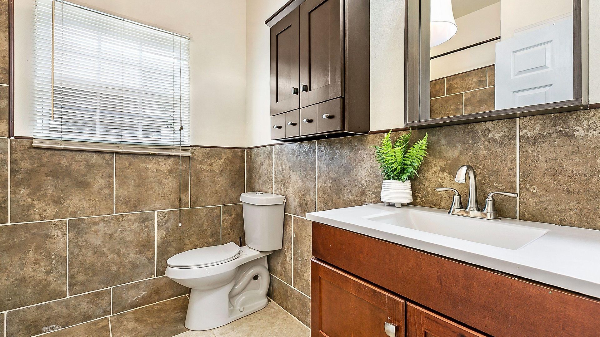 Urban With Spacious & Amenities Apartment