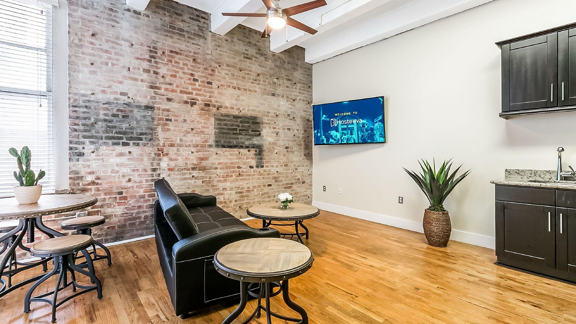Stunning - Near Fq And Bourbon Aparthotel 4*