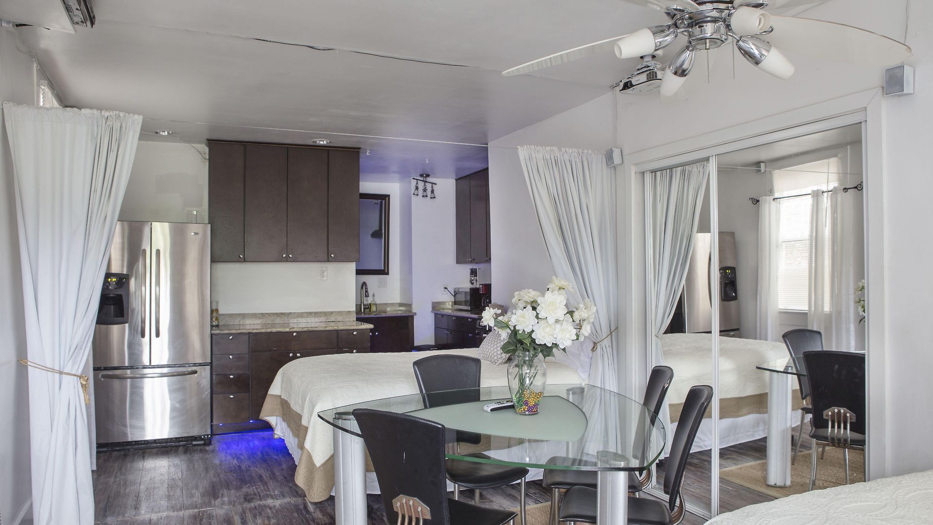 Magazine Mansion Motel 3*