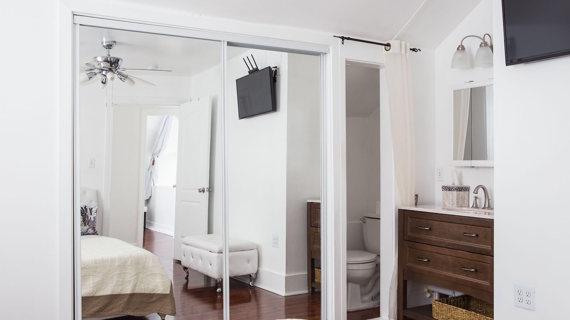 Magazine Mansion Motel 3*