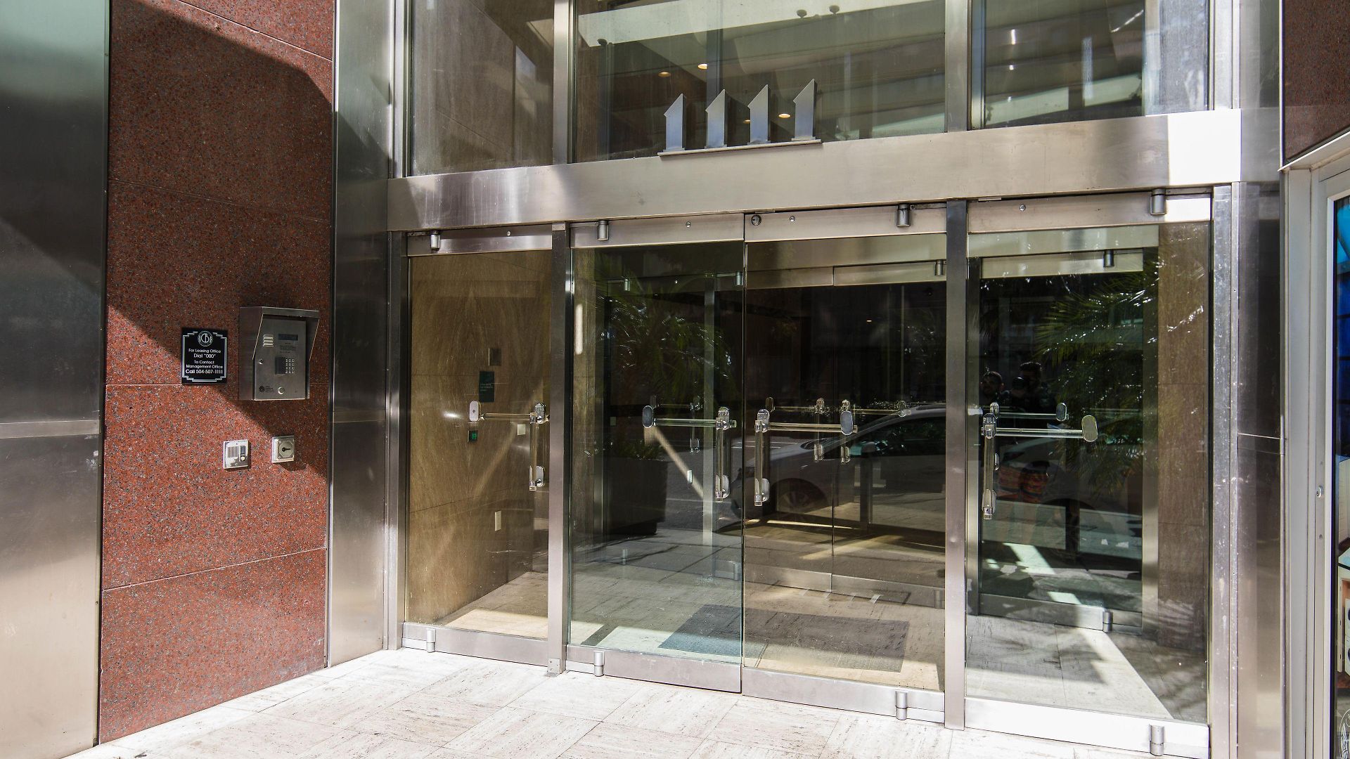 Apartment California Building By Hosteeva *