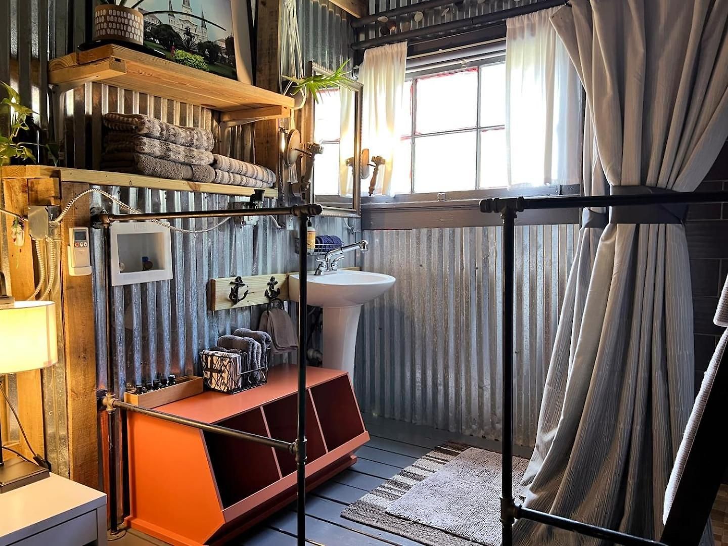 Algiers Point King Loft - Walk To Ferry & River