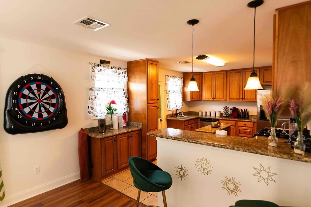 Gentilly With Off Street Parking And Jacuzzi Style Tub New Orleans