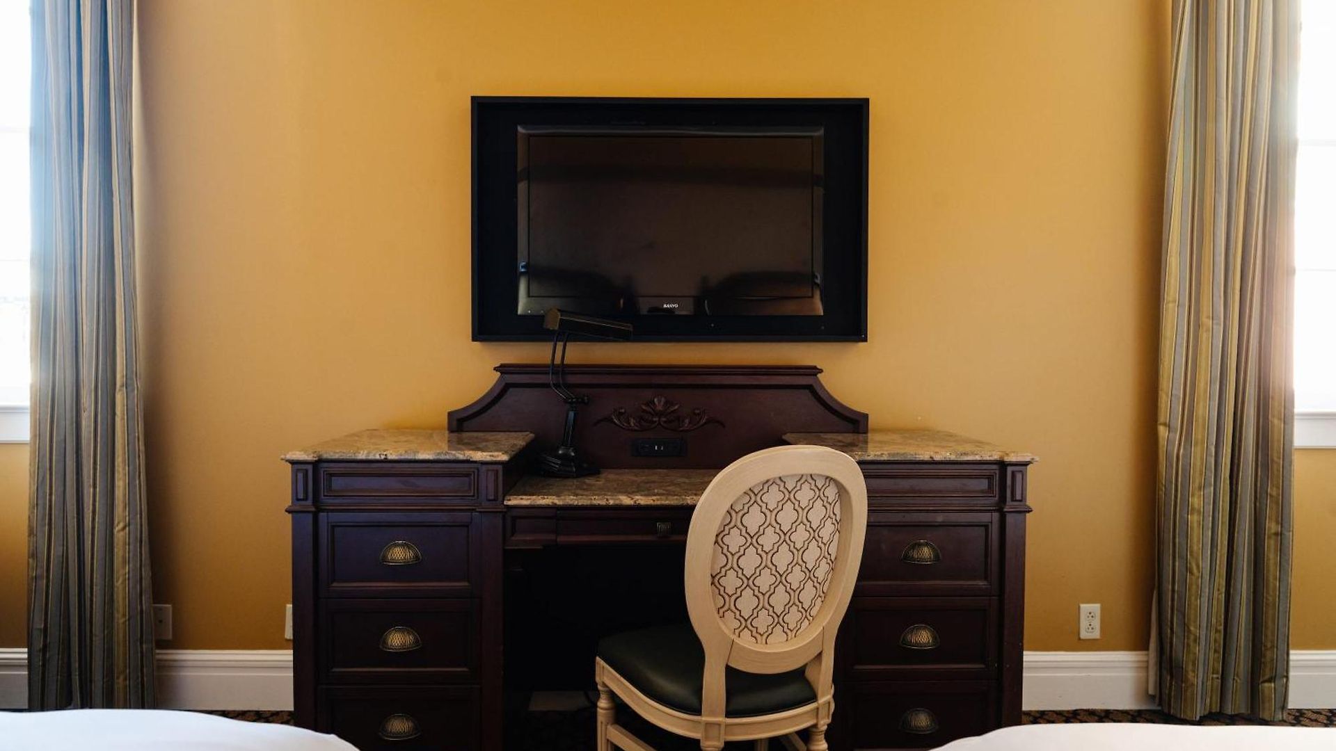 The Lafayette By Kasa Living New Orleans
