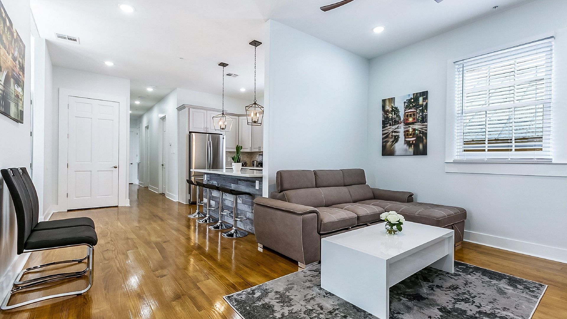 Apartment 4br With Luxury Amenities *