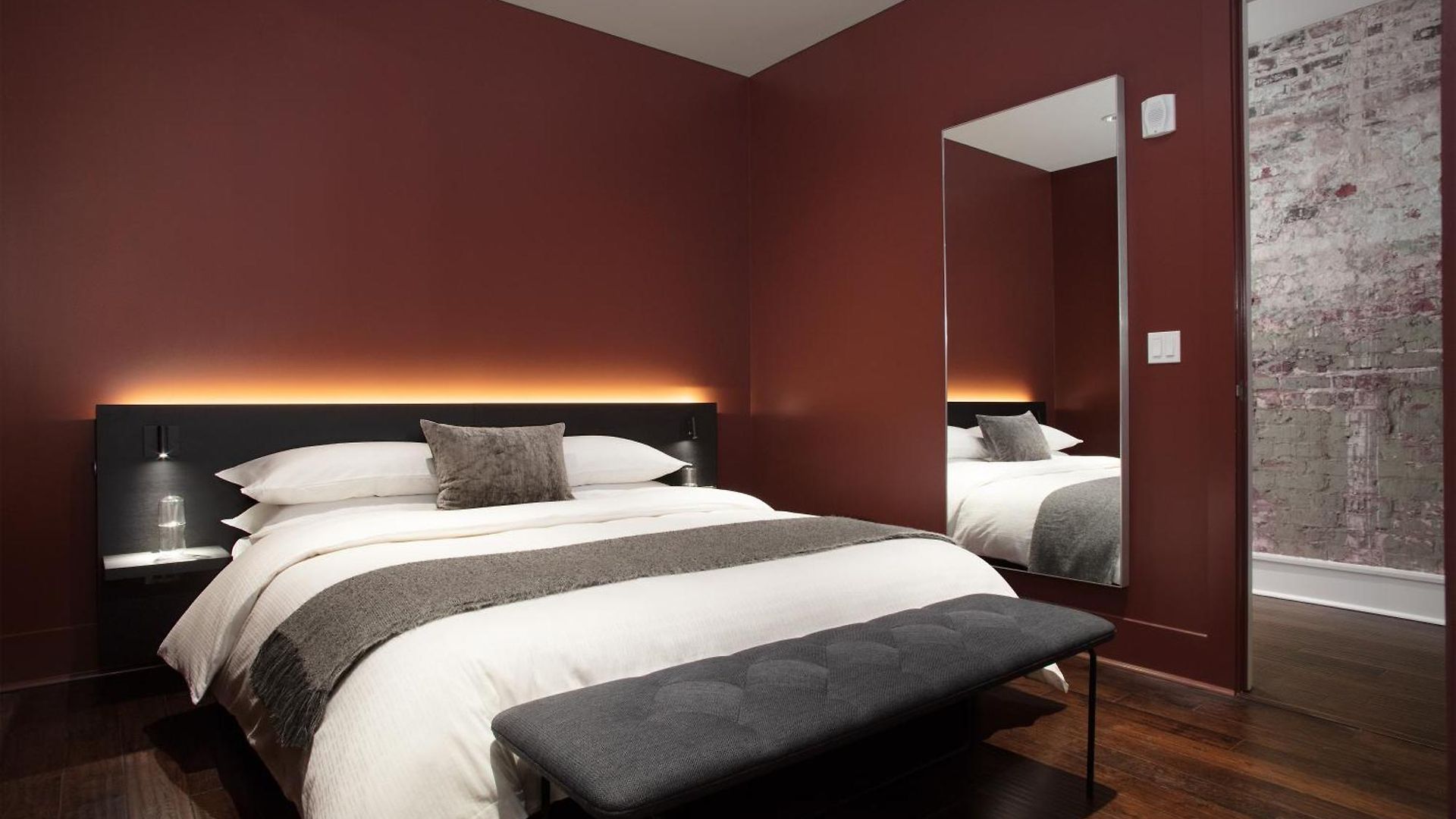 The Luzianne Hotel