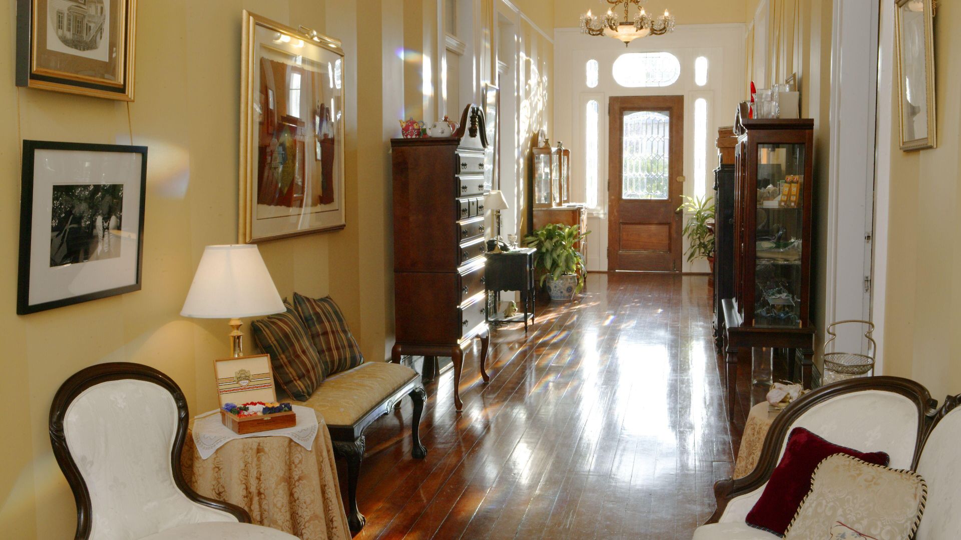 Ashton's Bed & Breakfast 4*