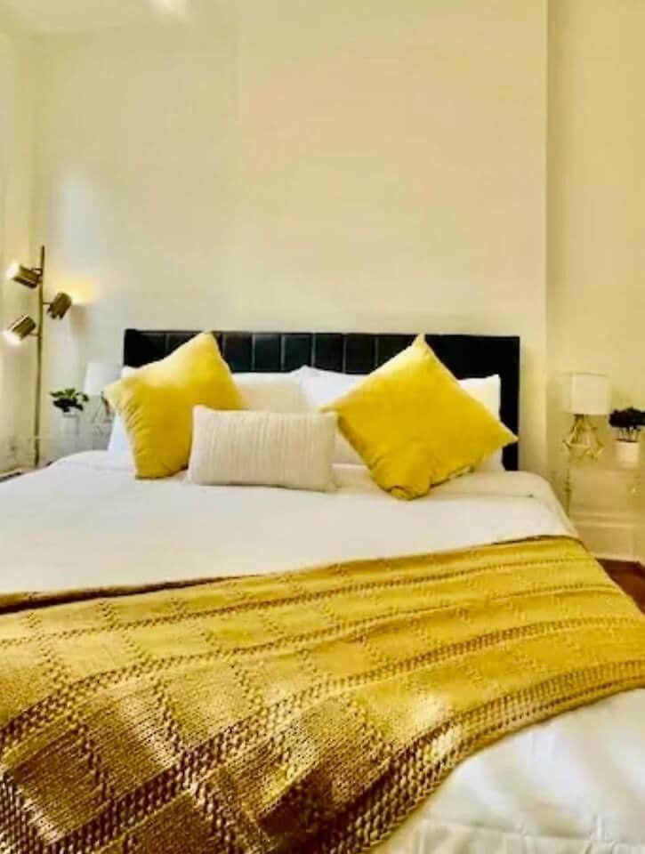Downtown Nola 2bd 2bth