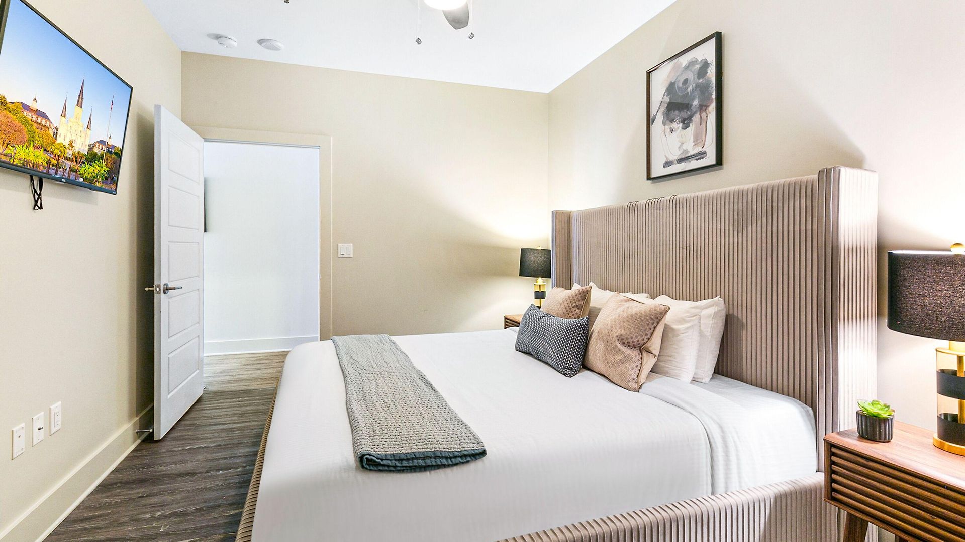 Aparthotel Spacious 4br Luxury Steps To French Quarter