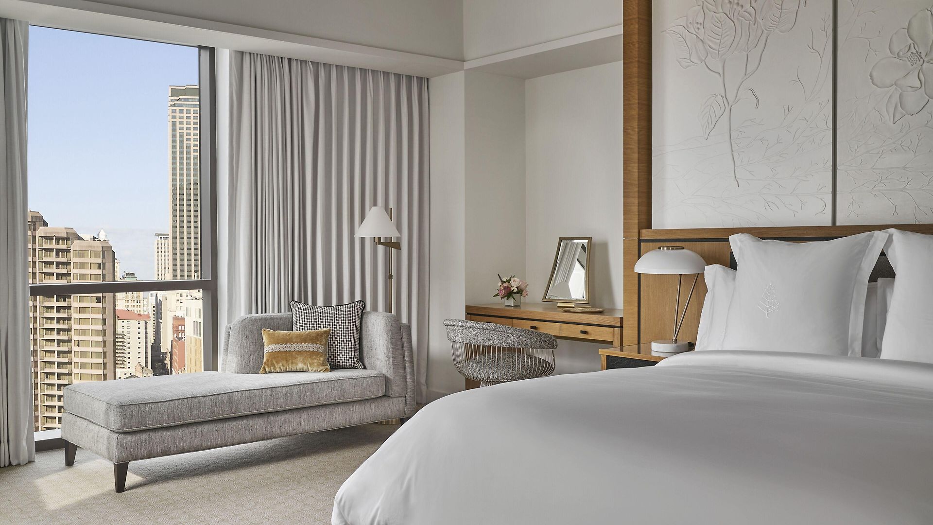 Four Seasons 5*