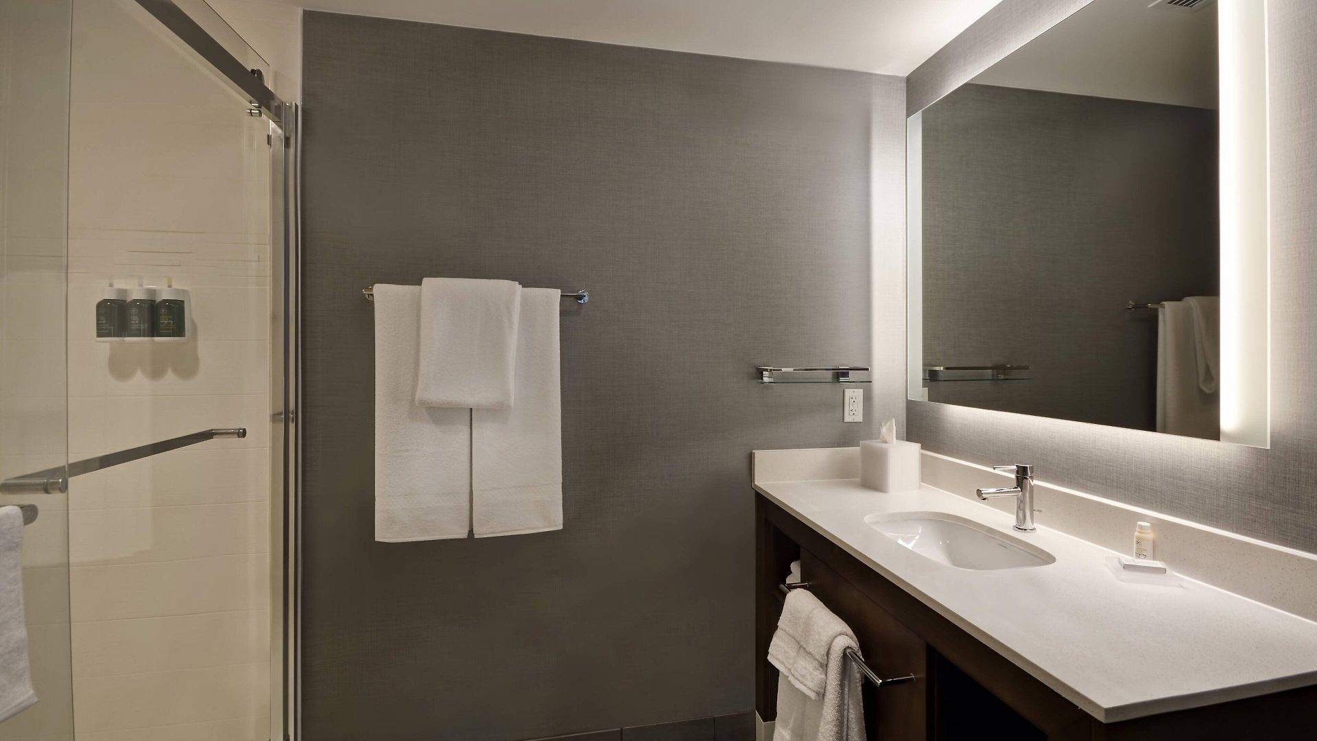 By Marriott French Quarter Area/cen B 3*