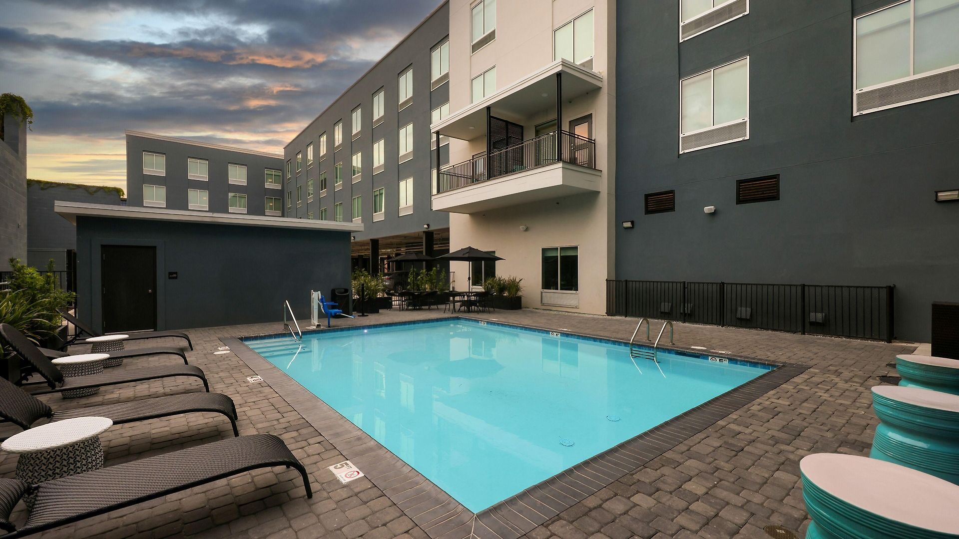 Hotel Hampton French Quarter Market Area 3*