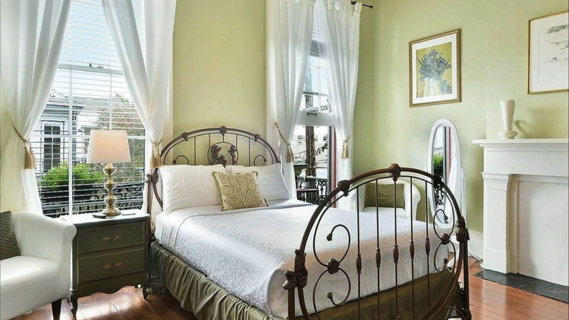 The Mansion On Royal 3*