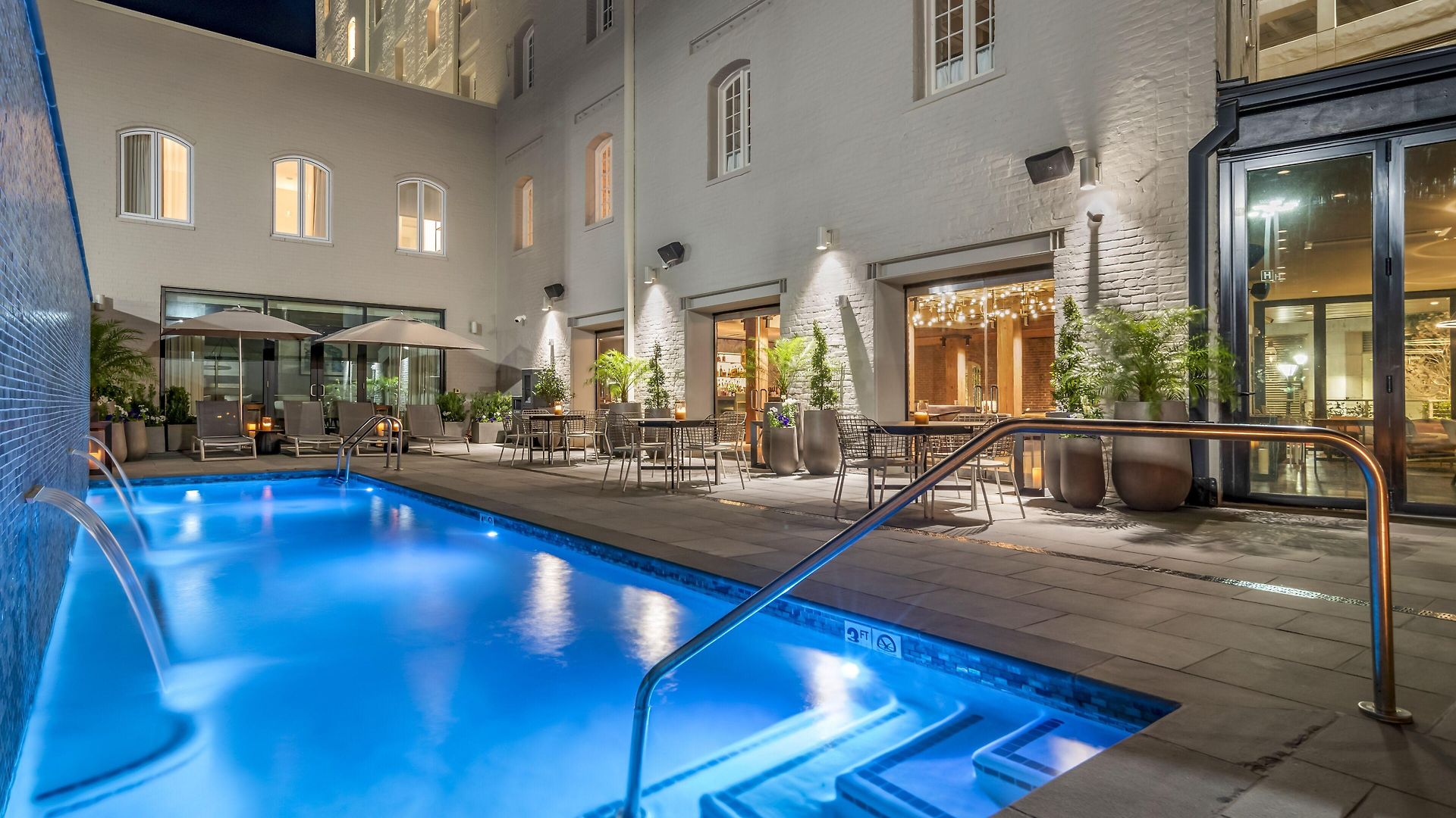 Hotel One11 4*