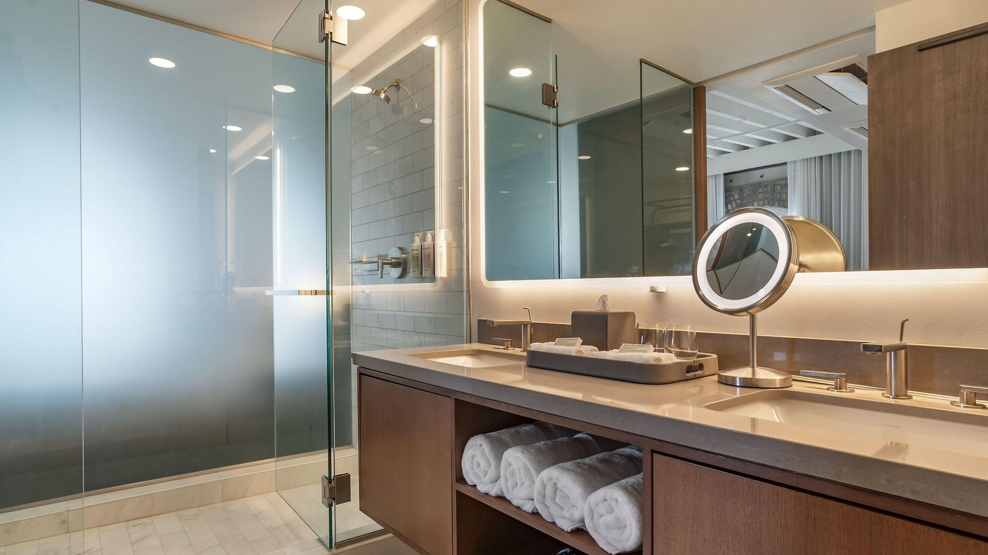 Hotel One11