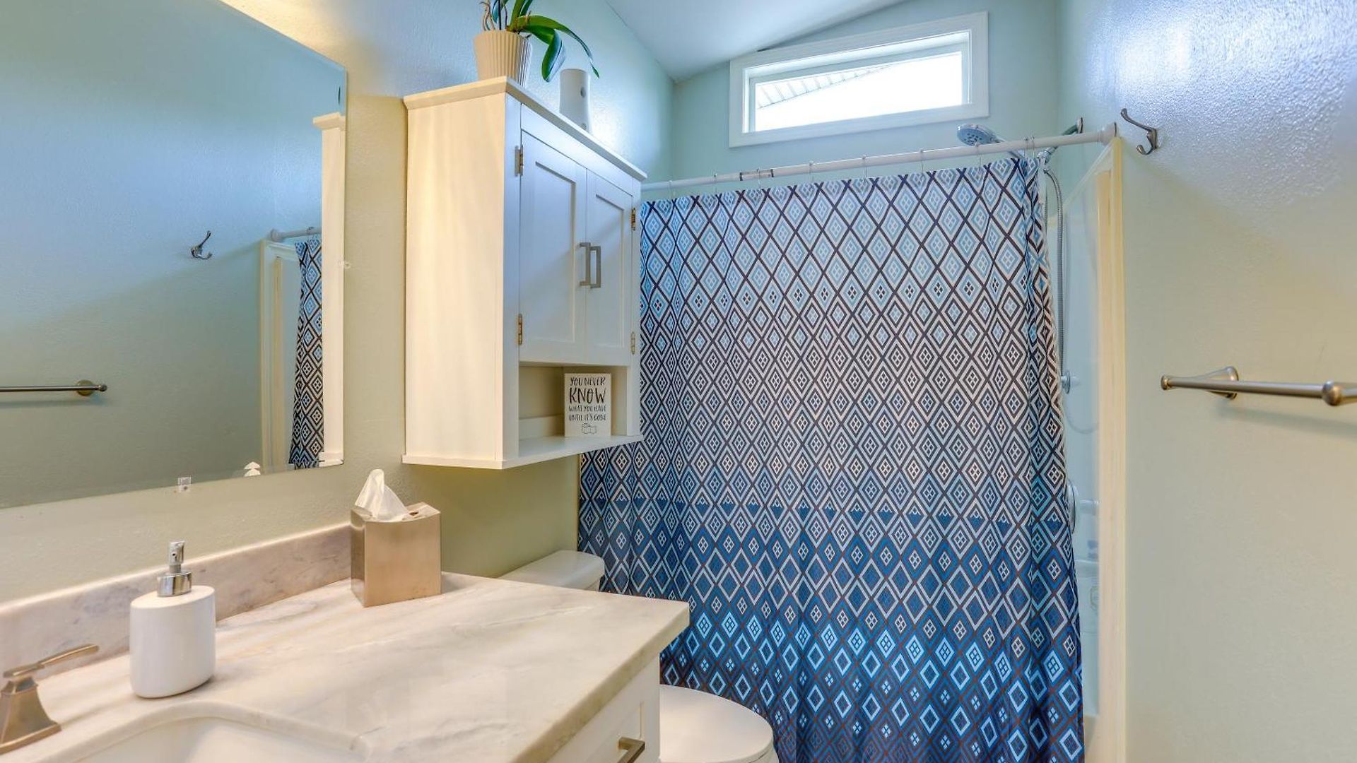 Holiday home Family W/ Fenced Backyard In New Orleans!