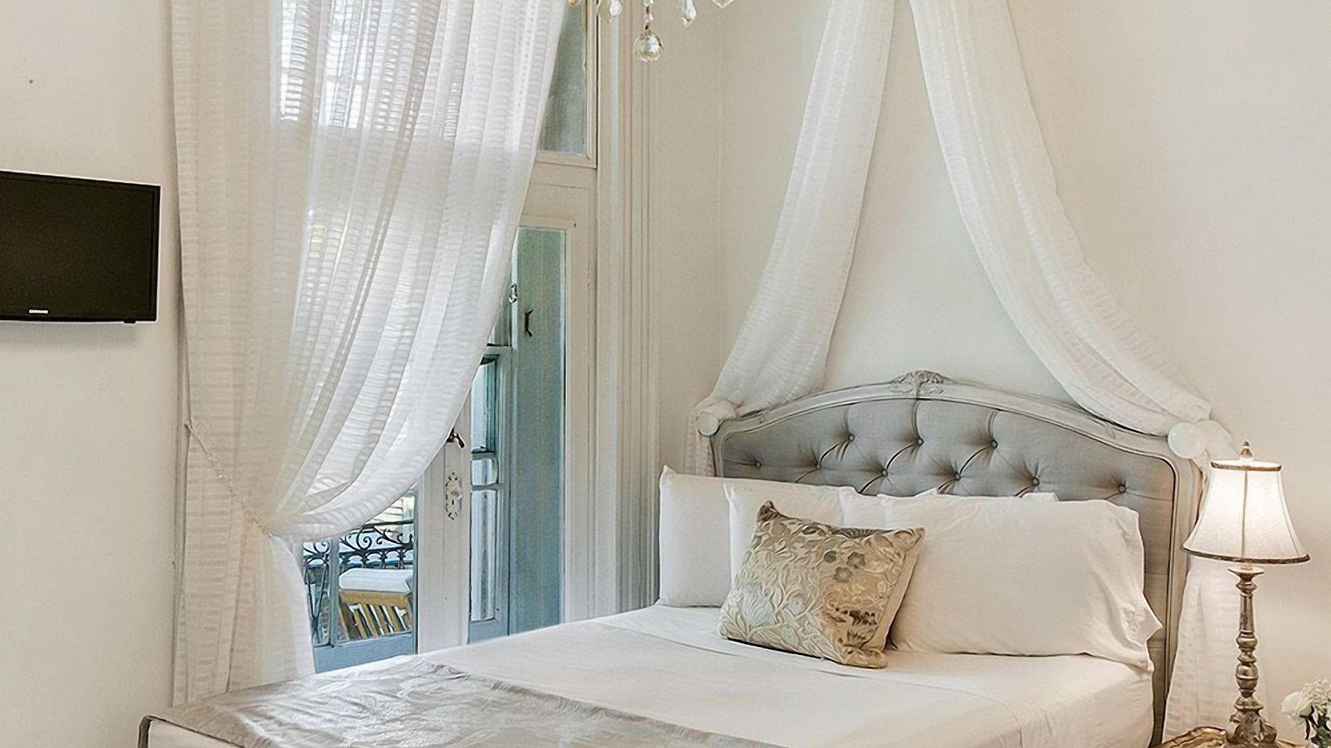 French Quarter Mansion Hotel