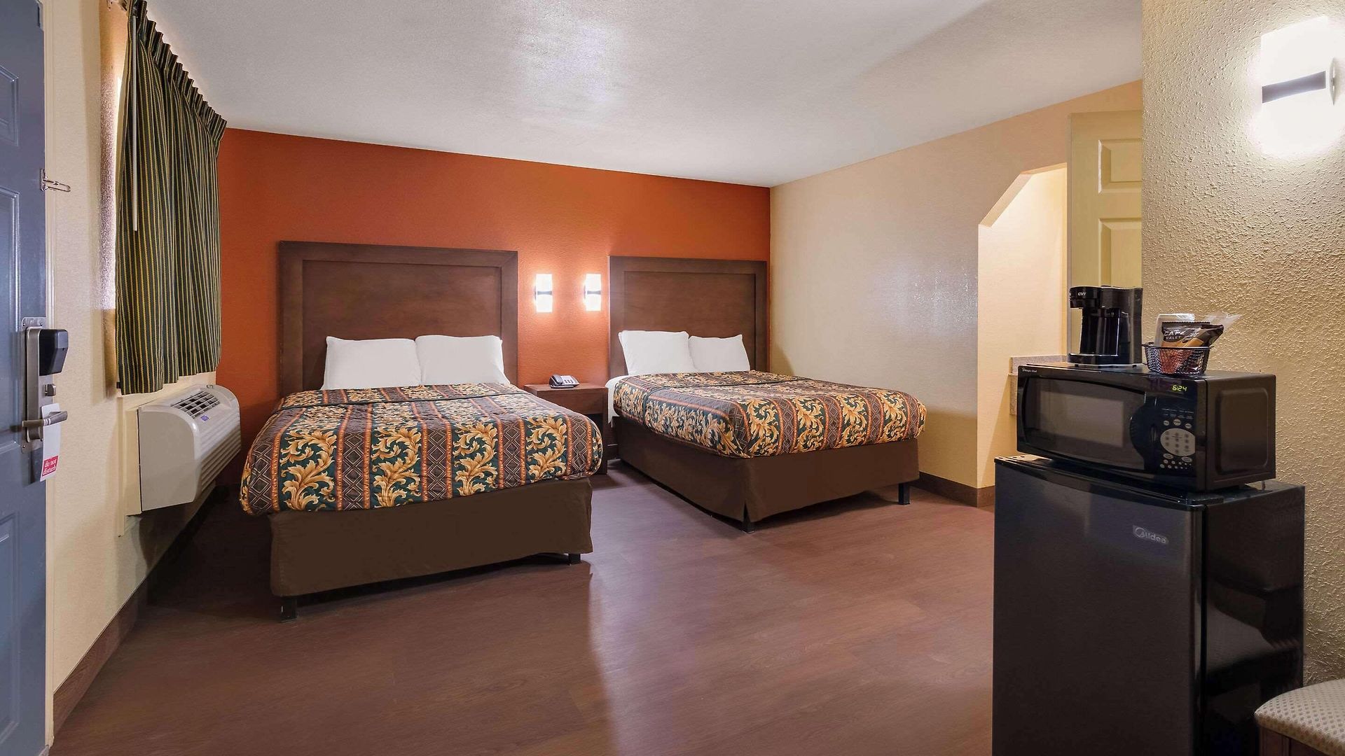 Relax Inn & Suites New Orleans