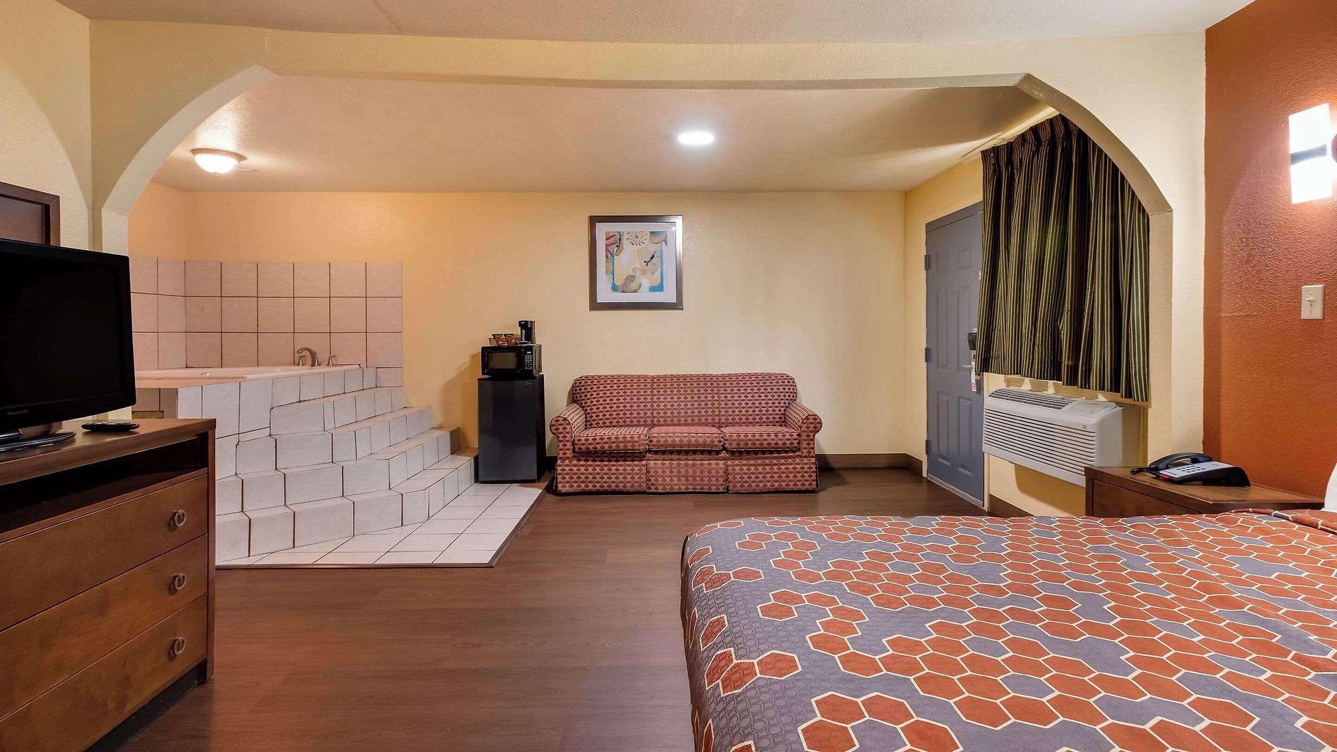 Relax Inn & Suites New Orleans